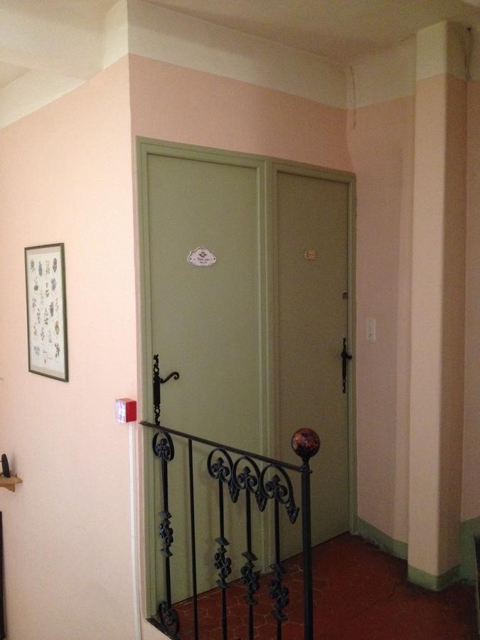 Bar Hotel De La Place Mezel Zewnętrze zdjęcie